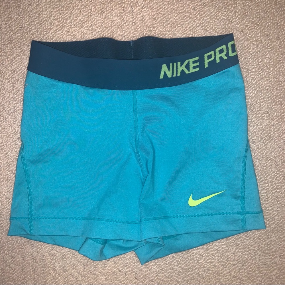 nike pros